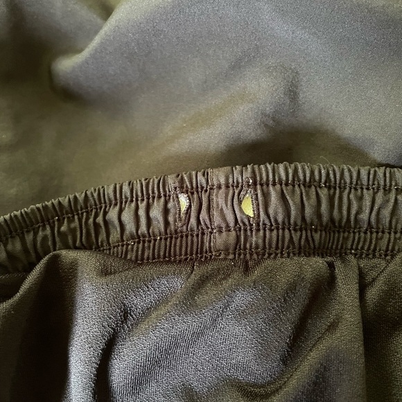 Nike women’s running shorts size medium - Picture 2 of 6